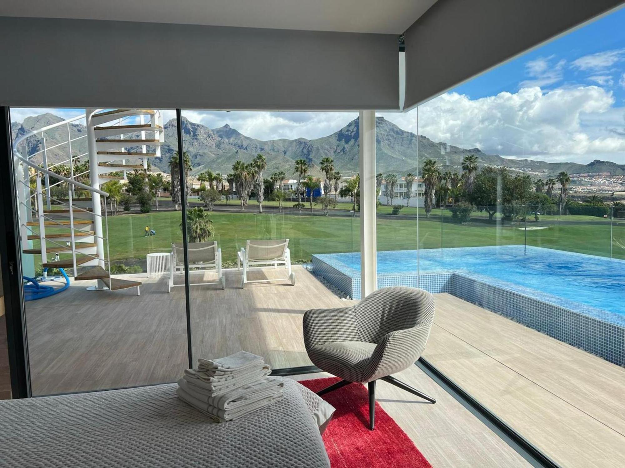 Luxury Villa Rebeka - Heated Pool And Jacuzzi 아데제 외부 사진