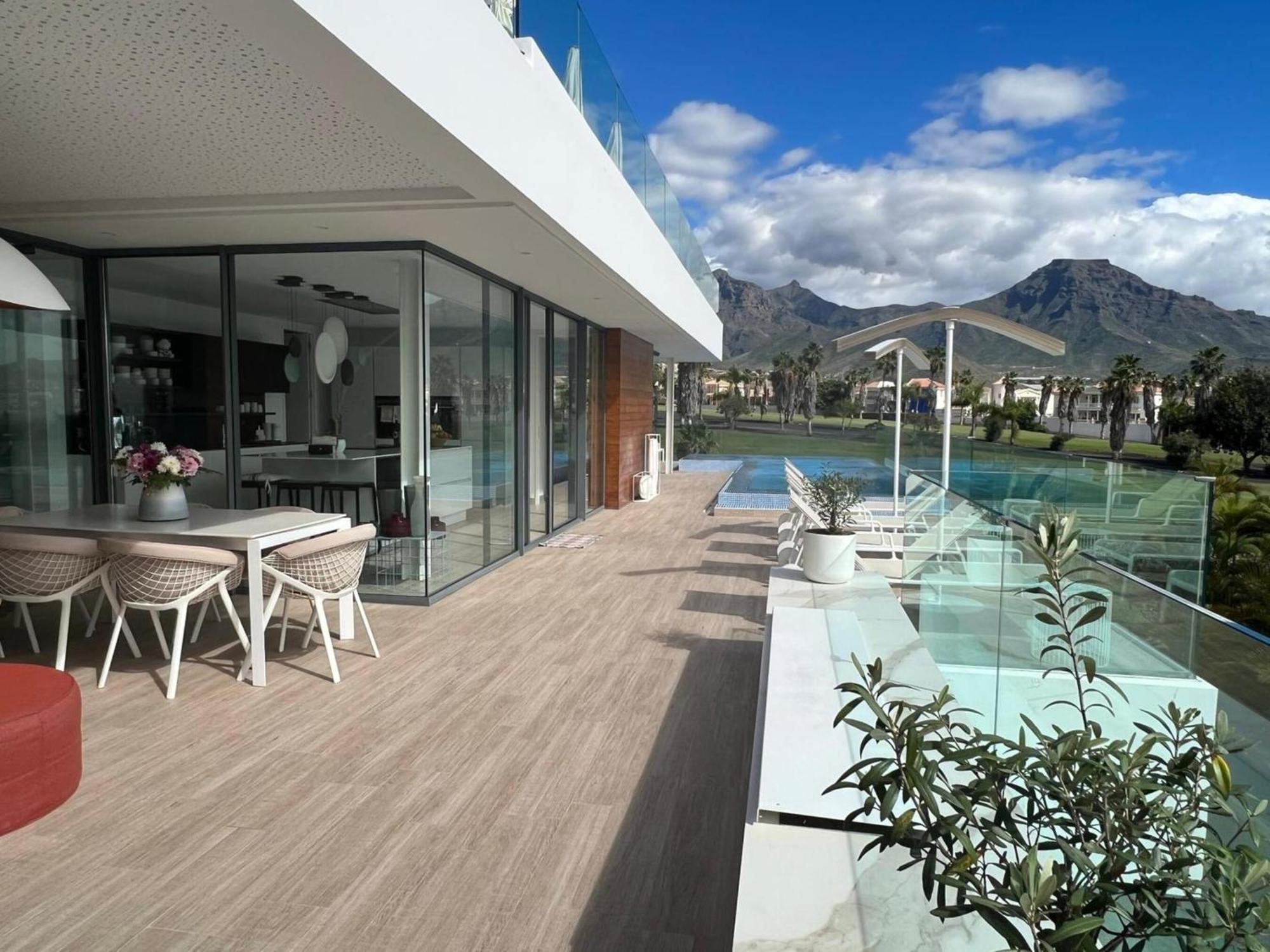 Luxury Villa Rebeka - Heated Pool And Jacuzzi 아데제 외부 사진